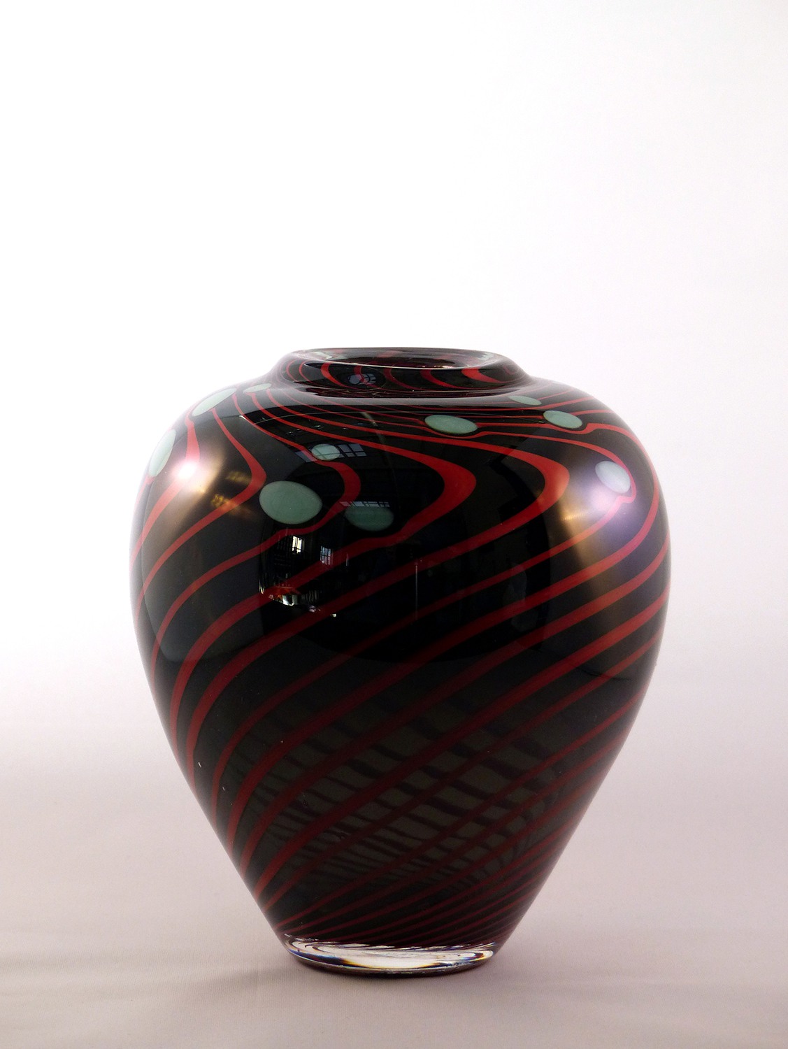 Short Cobra Vase